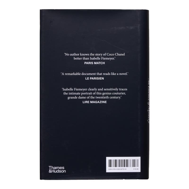 Coco Chanel An Essence Of Myst – обзор и цена Photography Book