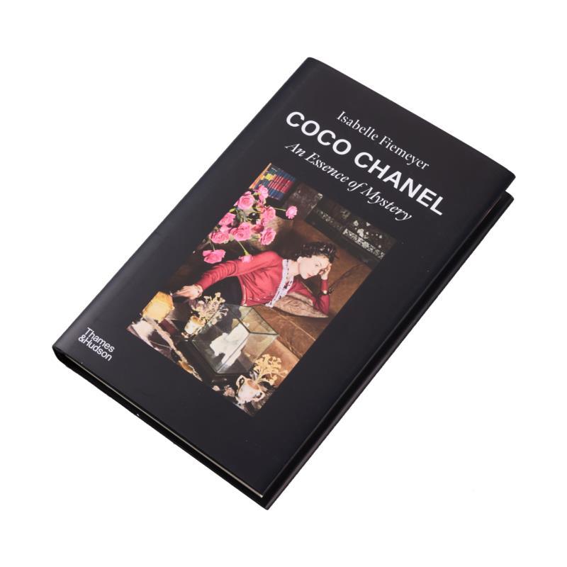 Coco Chanel An Essence Of Myst – обзор и цена Photography Book